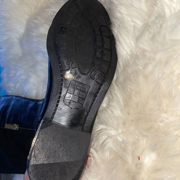 VINCE Camuto Pallien Studded Trim Stacked Heel Black sz 6.5 - Picture 7 of 9